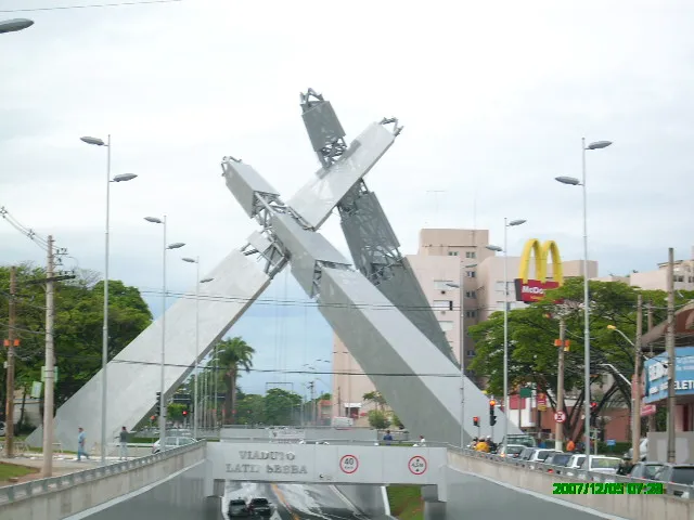 Monumento dos Três Marcos - foto 11