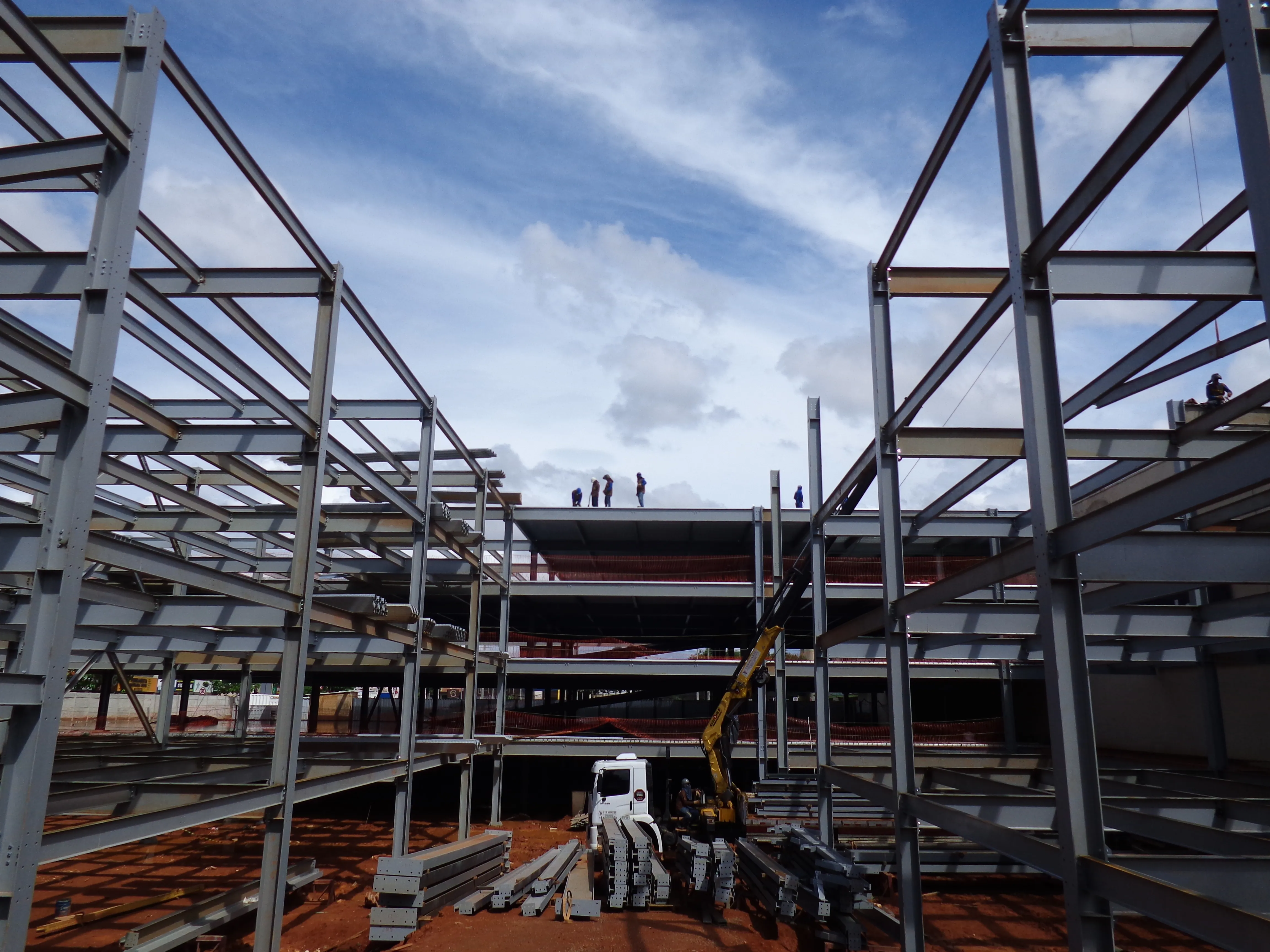 Shoppings em Goiânia (GO), estrutura metálica Ferroarte