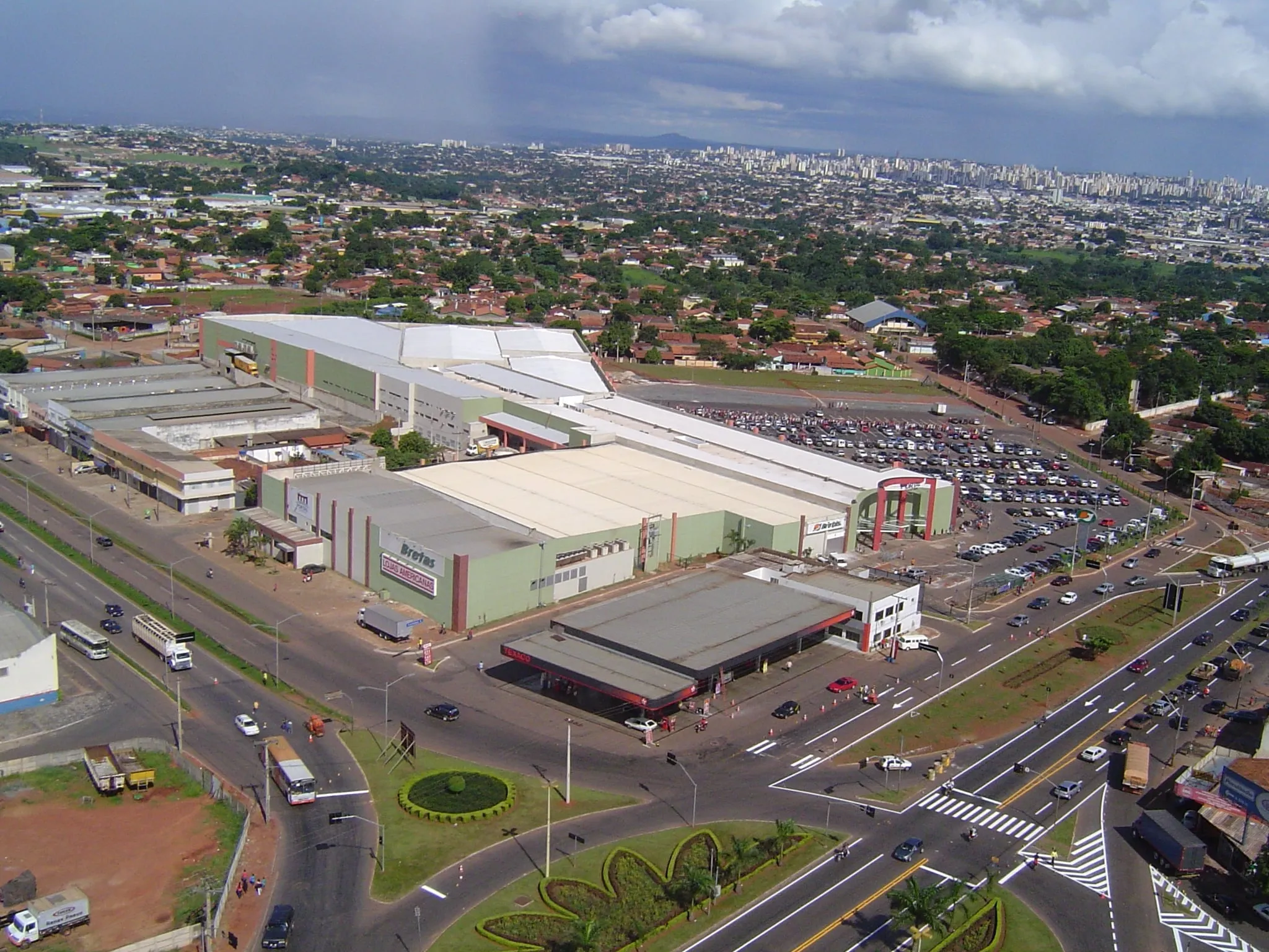 Shoppings em Goiânia (GO), estrutura metálica Ferroarte